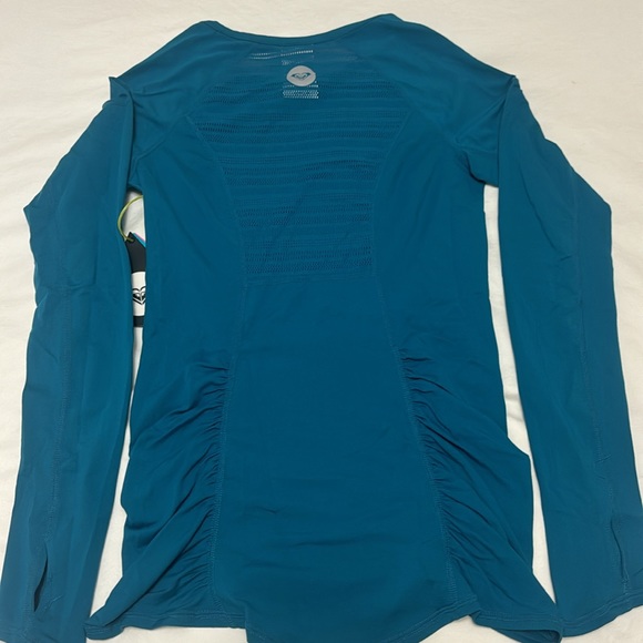 NWT Roxy Top - Picture 2 of 3